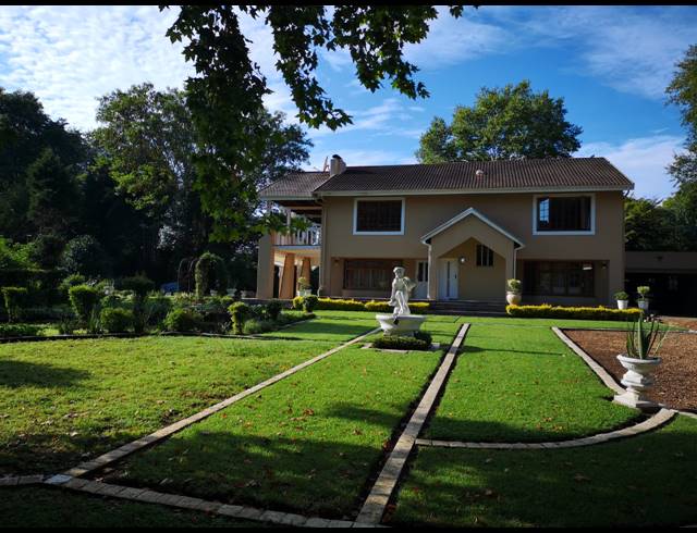 4 BEDROOM HOUSE FOR SALE IN HILTON CENTRAL